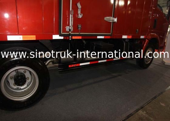 16 Tons Loading Capacity Light Duty Trucks , 3800 Wheel Base Van Truck