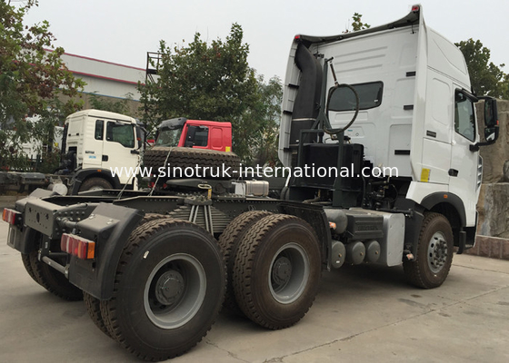 Professional 70 - 100 Tons SINOTRUK HOWO A7 Dump Truck For Mining Area