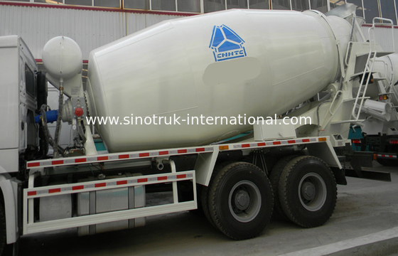 SINOTRUK HOWO Concrete Mixer Truck 12CBM 336HP 6X4 RHD ZZ5257GJBN4048W