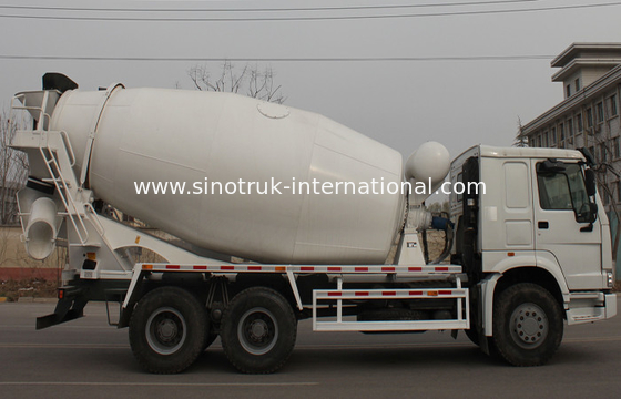 Concrete Mixer Truck SINOTRUK HOWO 12CBM Euro2 290HP 6X4 RHD ZZ5257GJBM4048W