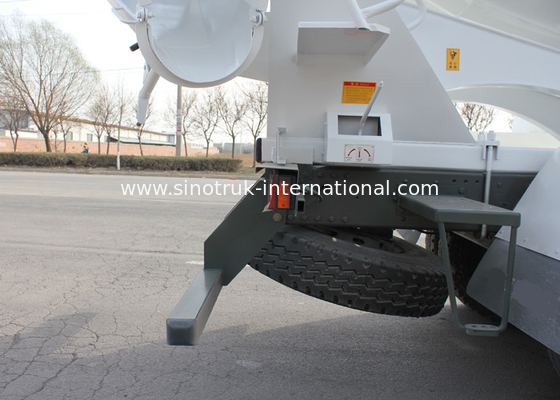 mobile Concrete Mixer Truck with pump , 10 CBM Trailer Concrete Mixer