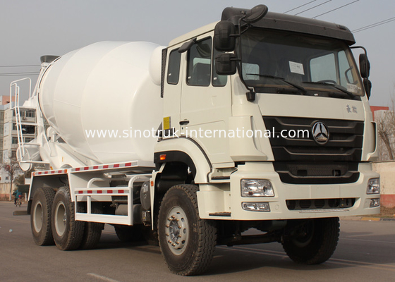 Industrial Concrete Mixing Truck For Road Repairing / Cement Truck Mixer