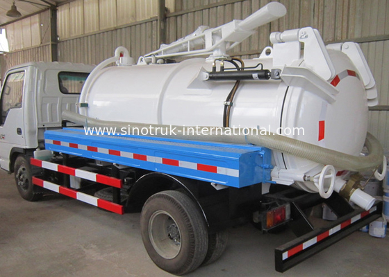 5-6CBM LHD 4X2 Sewage Suction Truck , Combination Sewer Cleaning Truck