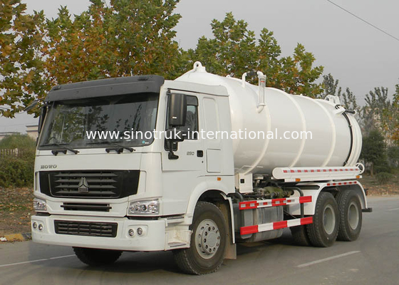 Vacuum Pump Sewage Suction Truck , Septic Vacuum Trucks With Euro 2  Emission Standard