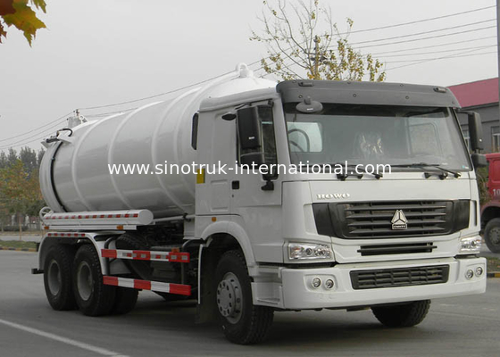 Vacuum Pump Sewage Suction Truck , Septic Vacuum Trucks With Euro 2  Emission Standard