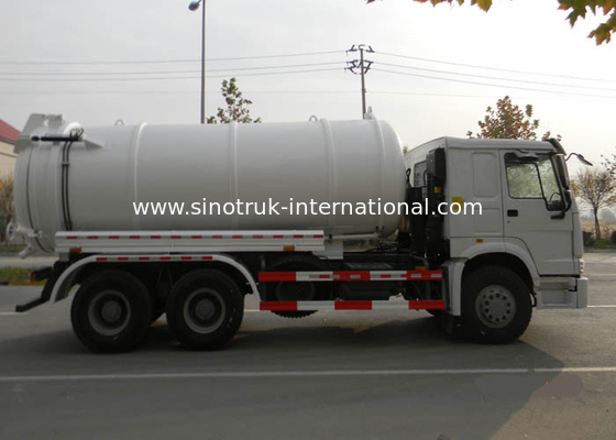 Large Capacity Heavy Duty Vacuum Sewage Truck 6X4 Euro2 290HP , ISO