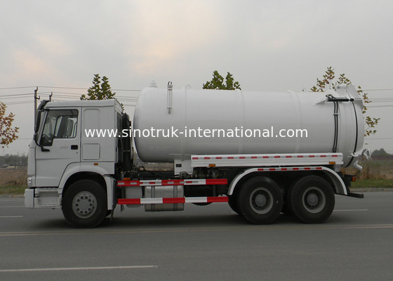 Transporting Sewage Septic Tank Cleaning Truck / Septic Pumping Truck 17CBM LHD 336HP