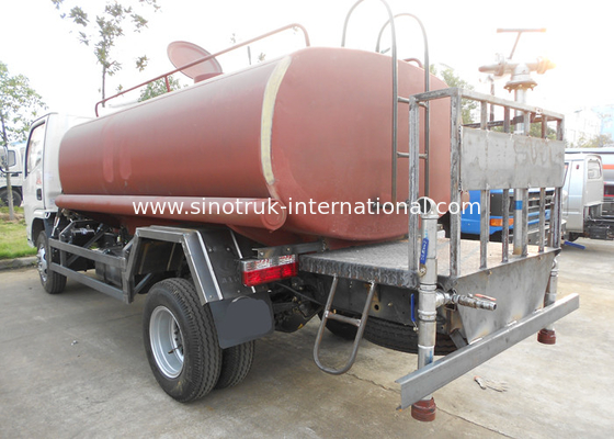 Water Tank Truck SINOTRUK HOWO 6CBM for Landscape Engineering / Mining area