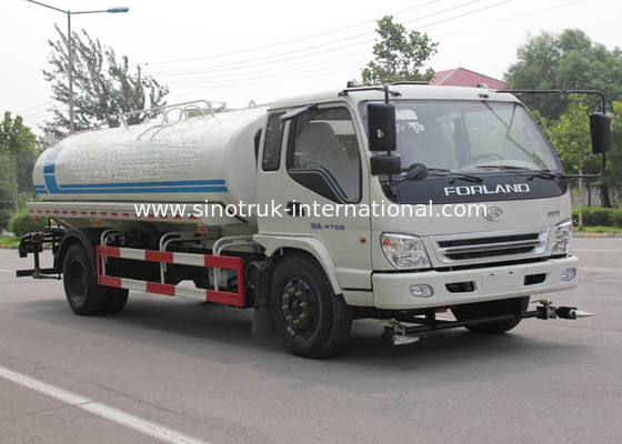 Professional 7CBM Water Tank Truck For Urban Landscaping / Guardrail Washing