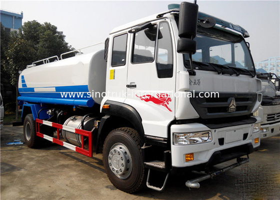 ZZ3161M4311 Water Tank Truck , Euro 2 Emission Standard 5000 Gallon Water Truck