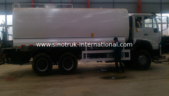 Stainless Steel Water Sprinkling Truck SINOTRUK 18CBM For Pesticide Spraying