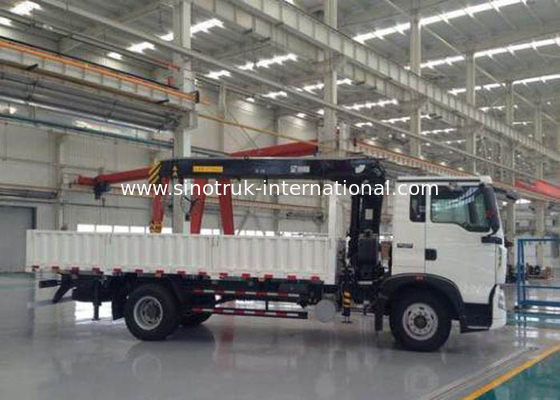 Heavy Duty Truck Mounted Crane 5 Tons SINOTRUK For Landscape Sanitation