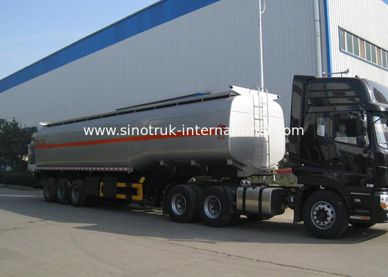 SINOTRUK HOWO Semi Tractor Trailer , Fuel Oil Delivery Truck With Semi Trailer