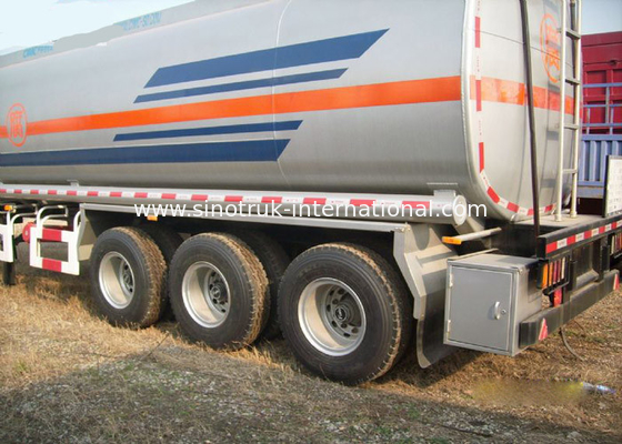 Carbon Steel Tanker Heavy Duty Semi Trailer Truck For Storage / Carrying Oils