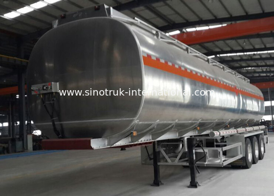 Semi Trailer Oil Tank Truck 3 Axles 50-80 Tons 45-60CBM SINOTRUK HOWO