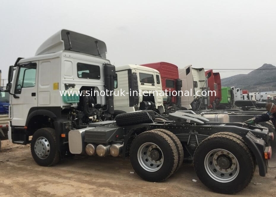 371HP SINOTRUK HOWO 6x4 RHD Tractor Truck ZZ4257S3241W