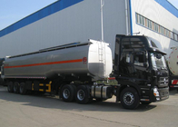 Oil Carrying Semi Trailer Truck , 55 Tons 60cbm Mn Steel Oil Tanker Truck