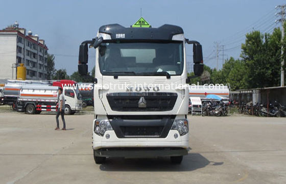 Energy Saving Oil Tank Trucks / Edible Oil Transport Truck Hydraulically Clutch