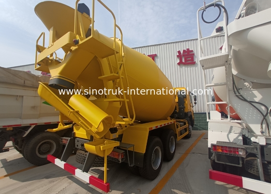 6x4 LHD Drive Type SINOTRUK HOWO Concrete Mixer Truck 371HP