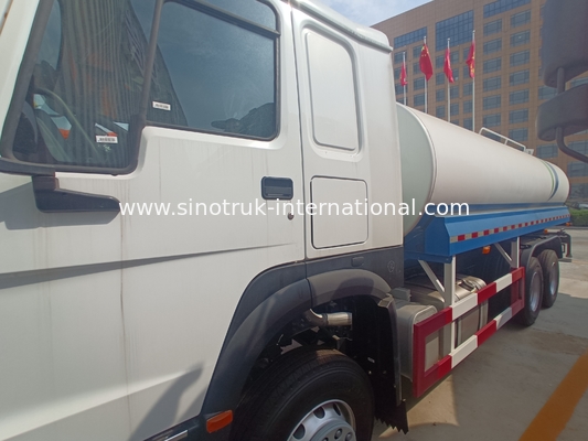 SINOTRUK HOWO 6x4 LHD Water Tank Trucks 371HP 18CBM