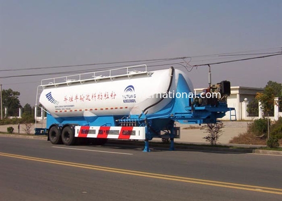 SINOTRUK 3 Axle 48500 Liters Bulk Cement Tank Semi Trailer Truck 50 - 80 ton Loading capacity