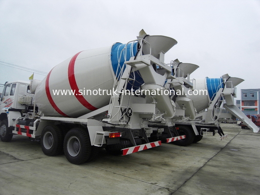 ISO Concrete Mixer Truck With Pump , Mobile Industrial Concrete Mixing Equipment