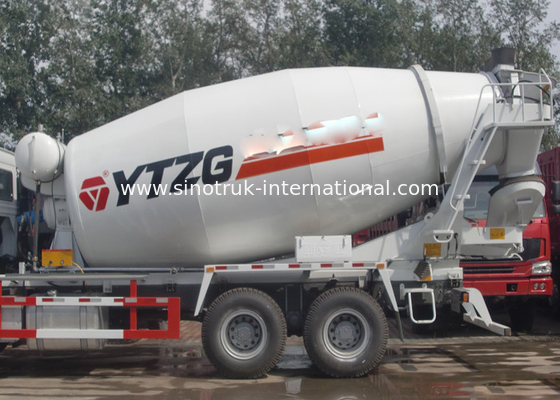 10CBM Trailer Mounted Concrete Mixer , RHD 10 Wheels Concrete Mixer Pump Truck