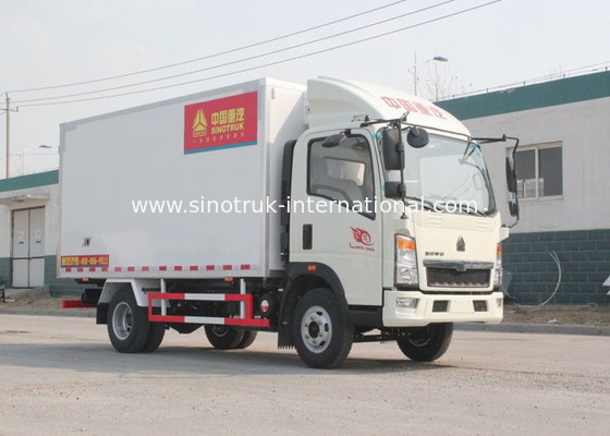 Vegetables / Fruits Refrigerated Delivery Truck 4X2 8 Tons with 140 HP Engine