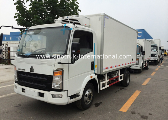 Vegetables / Fruits Refrigerated Delivery Truck 4X2 8 Tons with 140 HP Engine