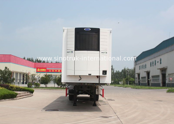 SINOTRUK Refrigerated Semi Trailer Truck 20 / 40 Feet Container 30 - 60 Tons