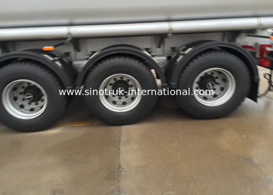 60 CBM Oil Tank Truck 3 Axles Semi Flatbed Trailers For Oil Fuel Transport