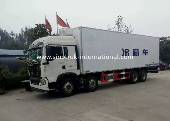 Low Noise Refrigerated Truck SINOTRUK Vegetables Transportation Refrigerated Box Truck