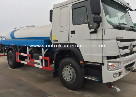 SINOTRUK HOWO Construction Water Tank Truck 10CBM With 360 Degree Rotation Giant