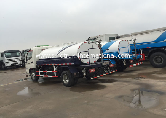 SINOTRUK HOWO Construction Water Tank Truck 10CBM With 360 Degree Rotation Giant