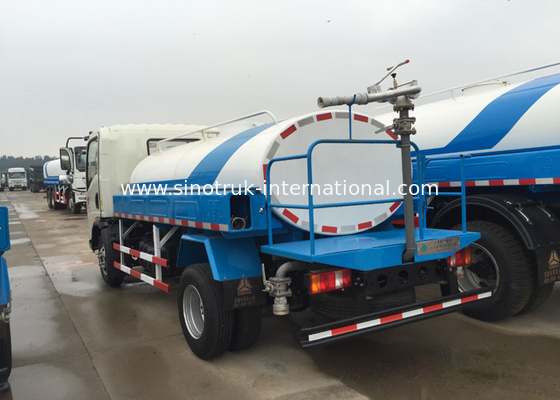 SINOTRUK HOWO Construction Water Tank Truck 10CBM With 360 Degree Rotation Giant