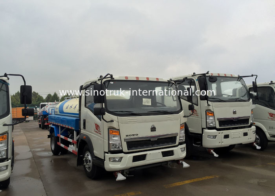 Sprinkling Truck 5 - 8CBM SINOTRUK HOWO Light Duty Truck Chassis For Road Flushing