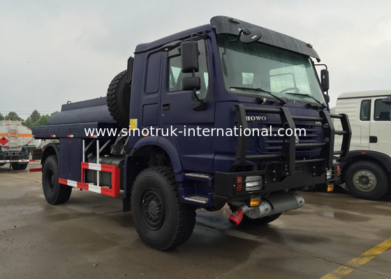 HOWO 4X4 LHD Gasoline Transporting Oil Tank Truck / Petroleum Tanker Trucks