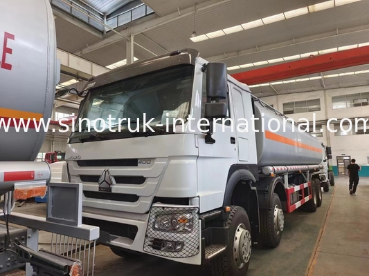 High Efficiency Oil Tank Truck 8X4 LHD Euro2 400HP 31000KG