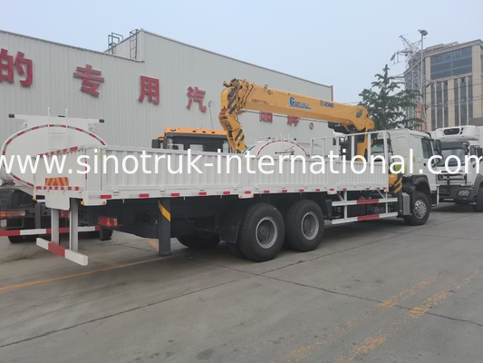 SINOTRUK Truck Mounted Cranes Equipment 12 Tons XCMG For Lifting 6X4 400HP