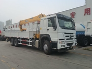 SINOTRUK Truck Mounted Cranes Equipment 12 Tons XCMG For Lifting 6X4 400HP