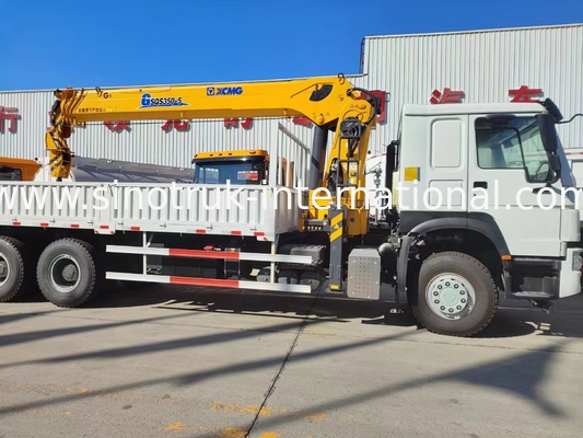 HOWO Truck Mounted Cranes Equipment 12 Tons XCMG For Lifting 6X4 LHD 400HP