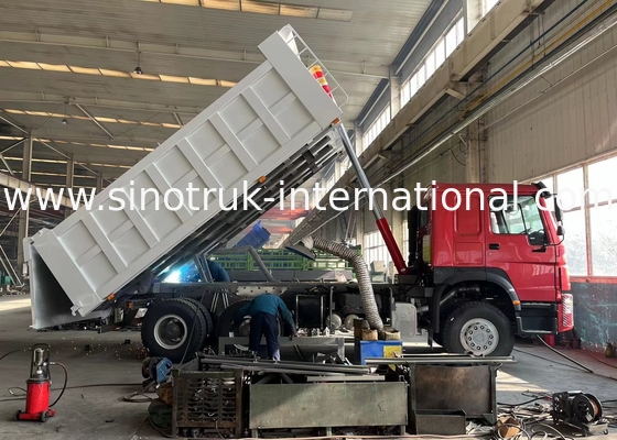 Sinotruk Howo Tipper Dump Truck 400Hp 6 × 4  20CBM Front Lifting Hydraulic Cylinder