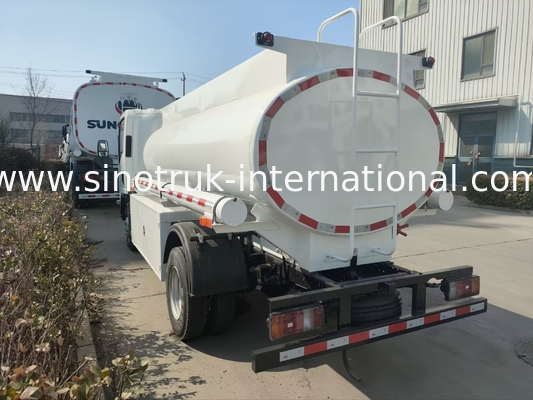 SINOTRUK HOWO 4X2 Transporting Oil Tank Truck SINOTRUK HOWO 5-6CBM