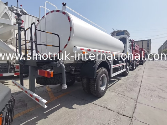 HOWO SINOTRUK Water Tank Truck 300HP With High Pressure Flush Function