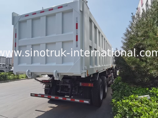 12 Wheels Sinotruk HOWO 8X4 Dump Truck 400hp For Mining