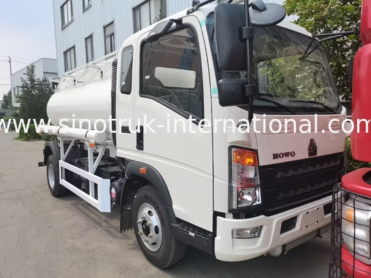 SINOTRUK HOWO 4X2 Transporting Oil Tank Truck SINOTRUK HOWO 5-6CBM