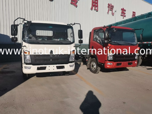 HOWO Small Goods Transporting Light Duty Trucks Two Sits Single Berth With A / C Chassis LHD
