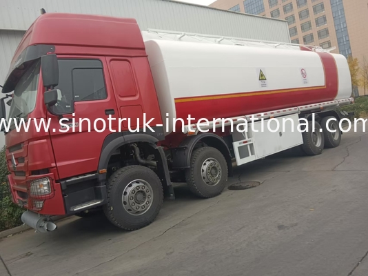 SINOTRUK HOWO Red Oil Tank Truck 400HP 8×4 12 Wheels High Capacity