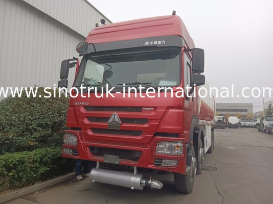 SINOTRUK HOWO Red Oil Tank Truck 400HP 8×4 12 Wheels High Capacity
