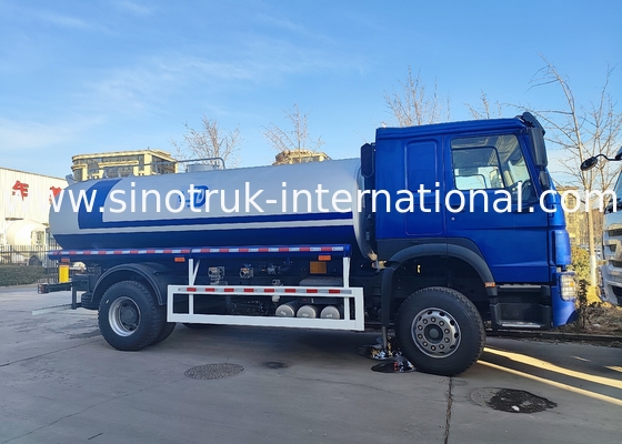 SINOTRUK HOWO 4x2 300HP Blue Chassis With 10m³ Water Tank Body